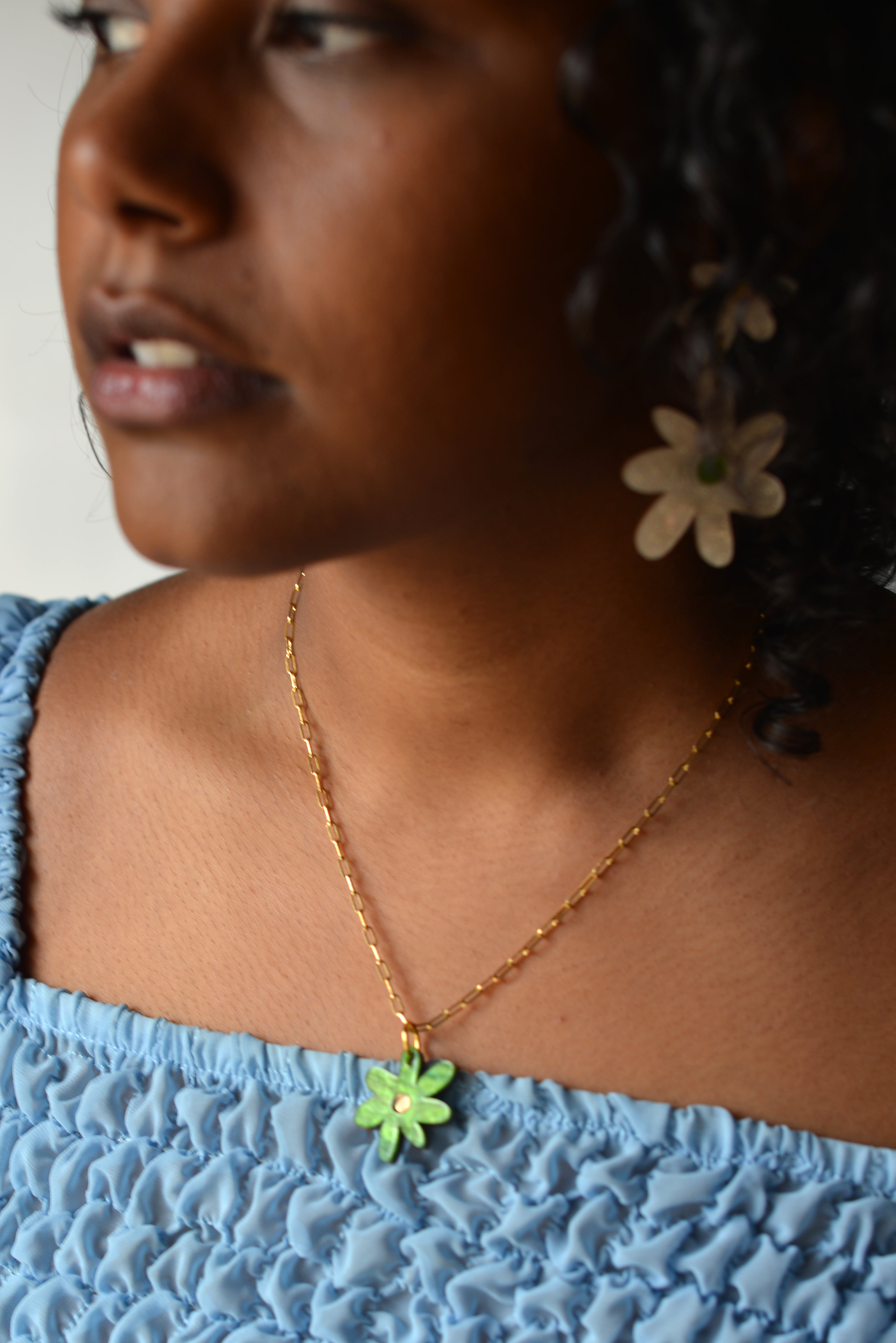 Daisy Necklace Green