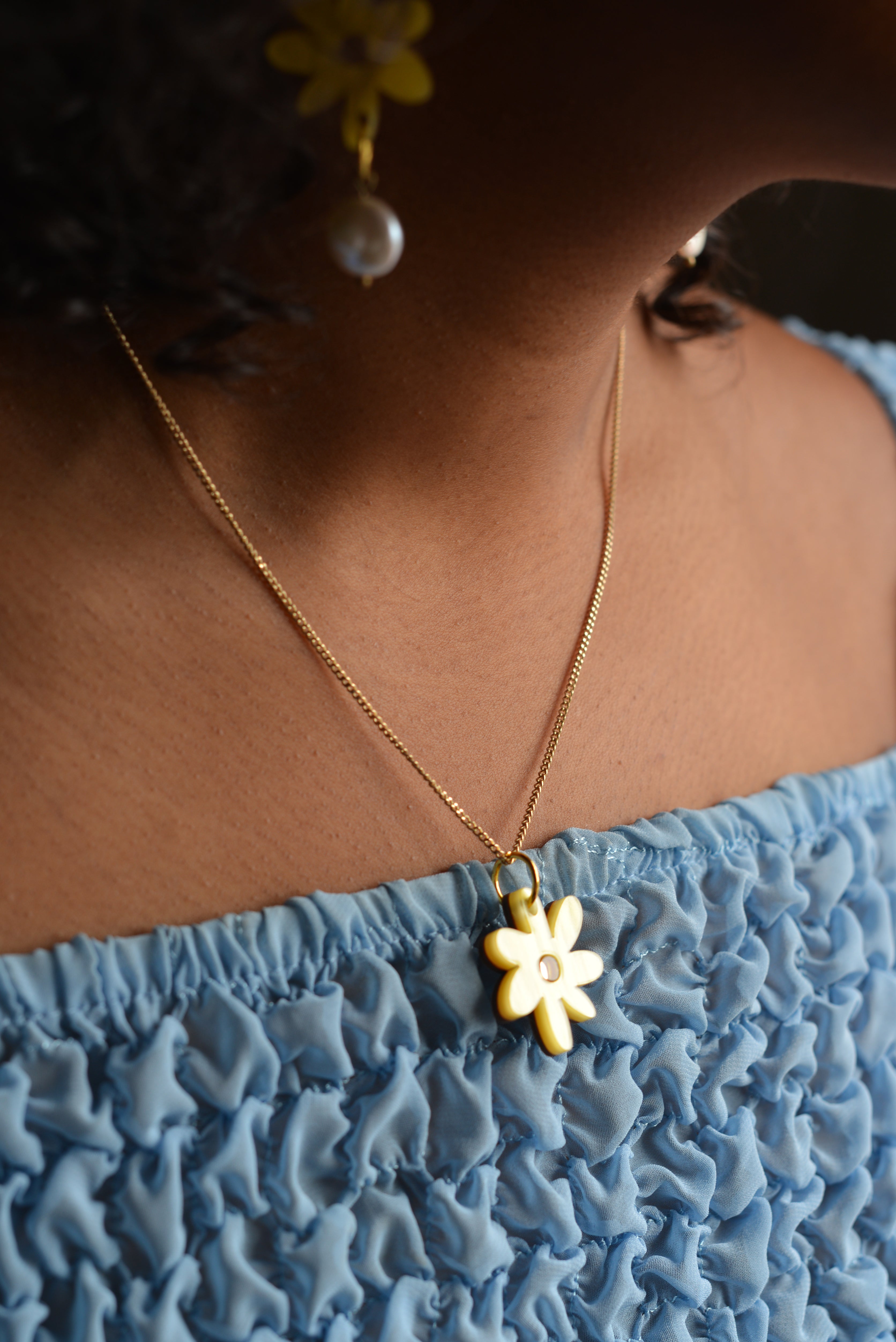 Daisy Necklace Yellow