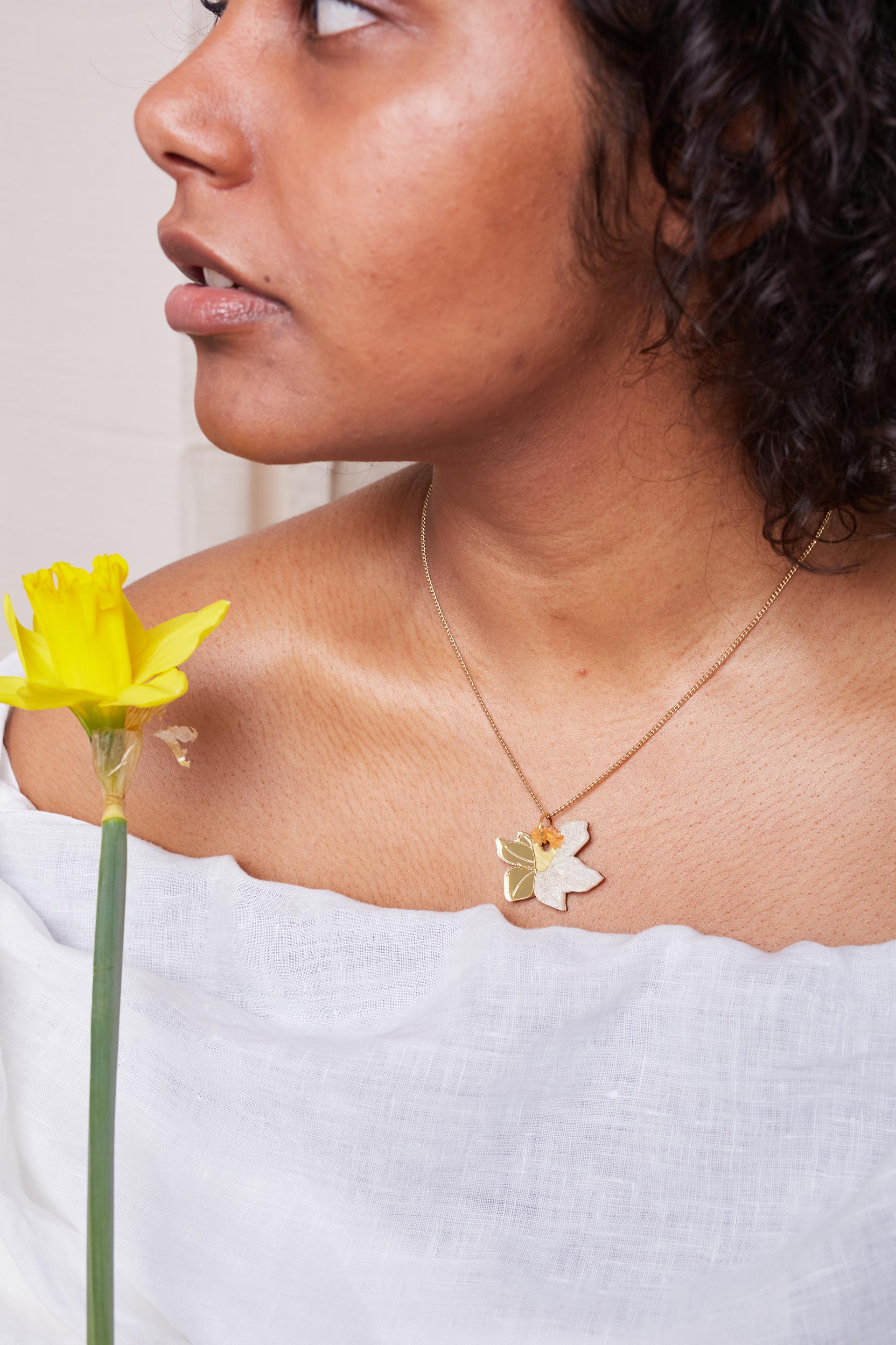 Daffodil Necklace IVORY