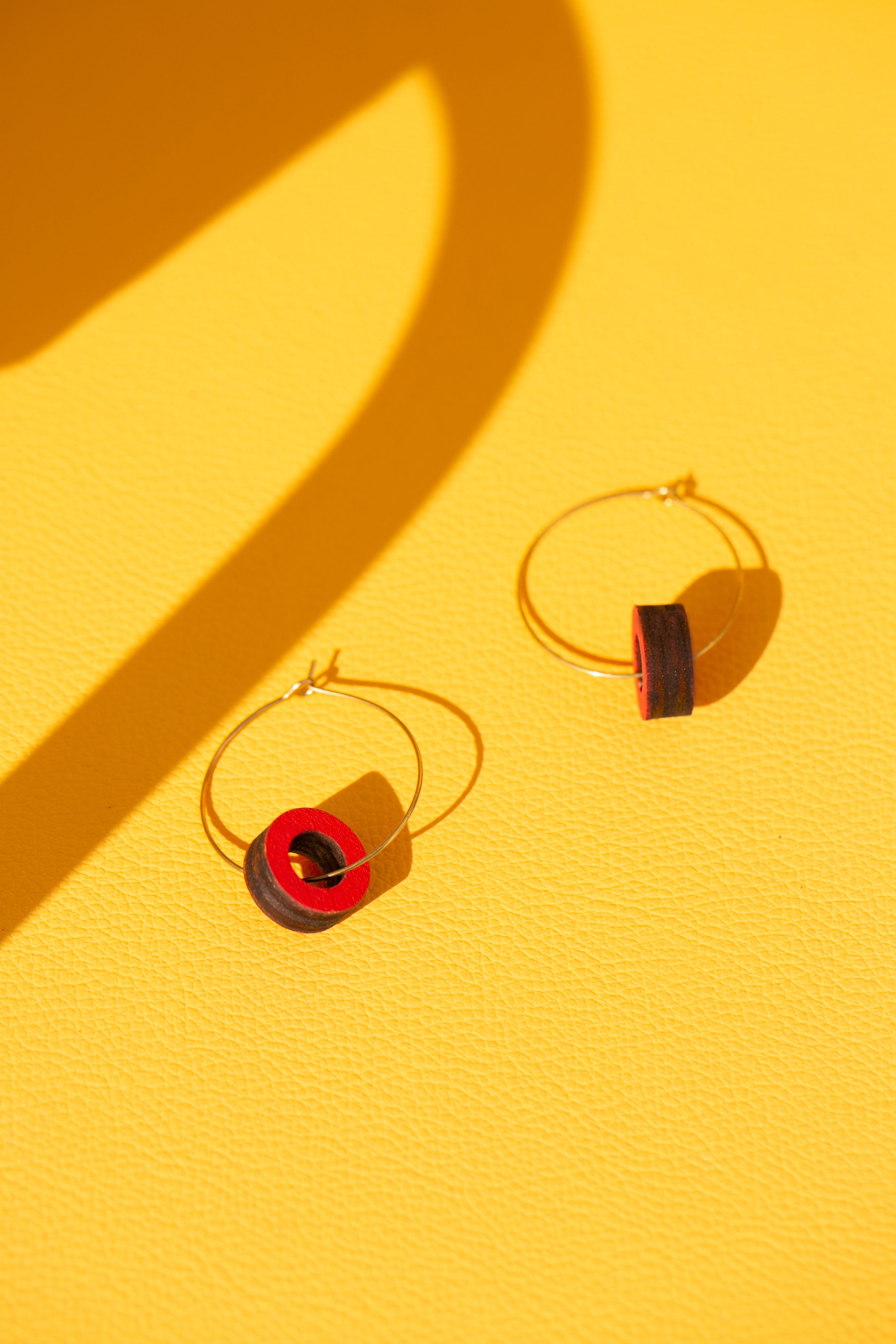 Tondo mini brass hoops earrings